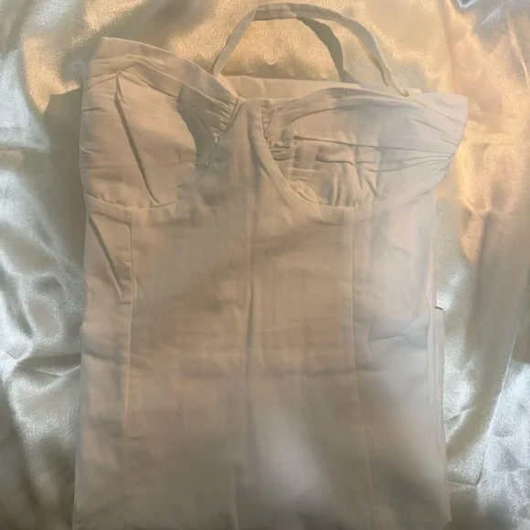 Reformation Stormi Dress in White *NEW* - Picture 4 of 6